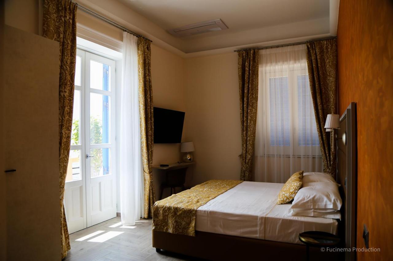 Hotel L'Ariana Isole Eolie - Una Esperienze Leni Bagian luar foto