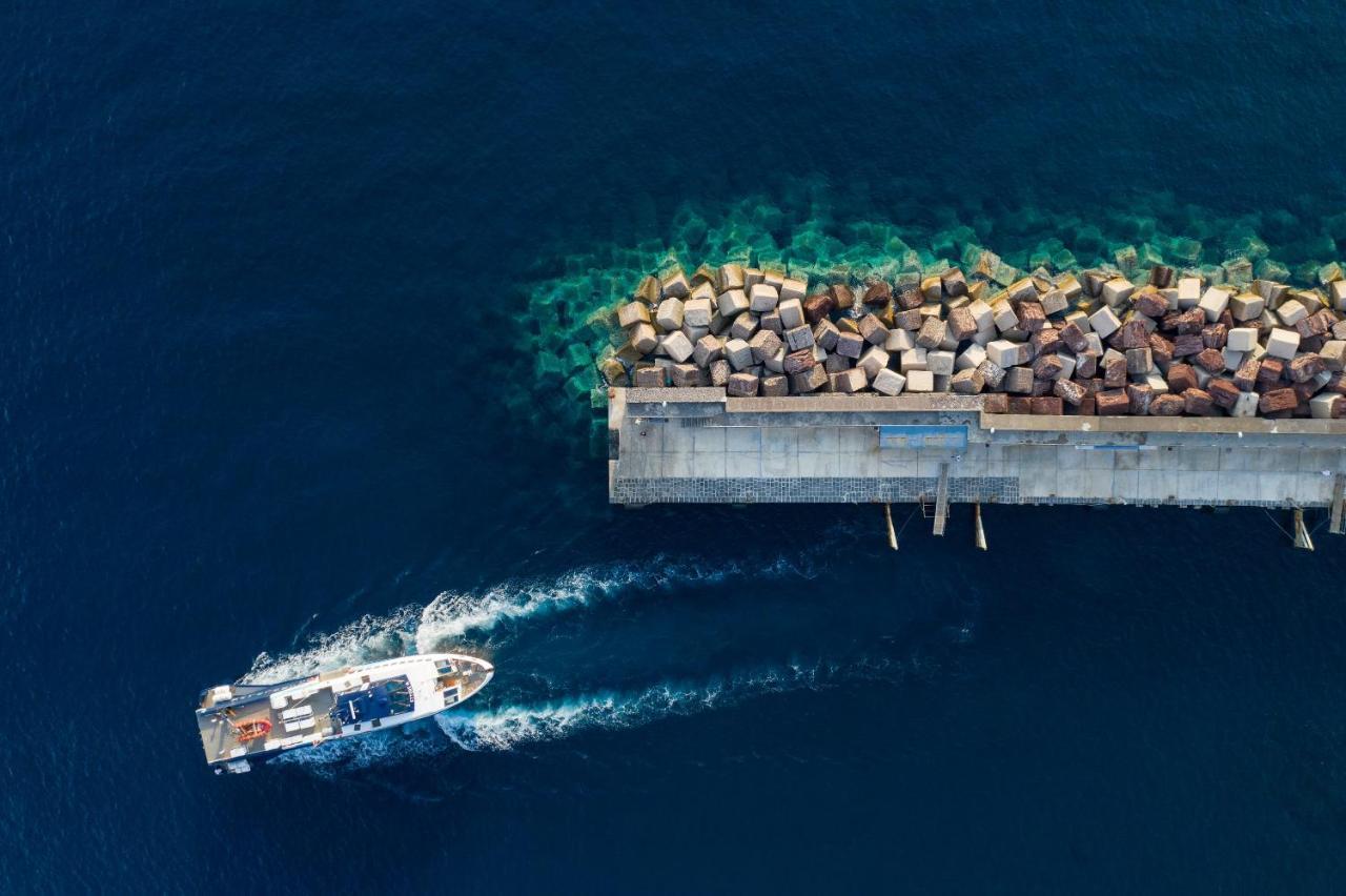 Hotel L'Ariana Isole Eolie - Una Esperienze Leni Bagian luar foto