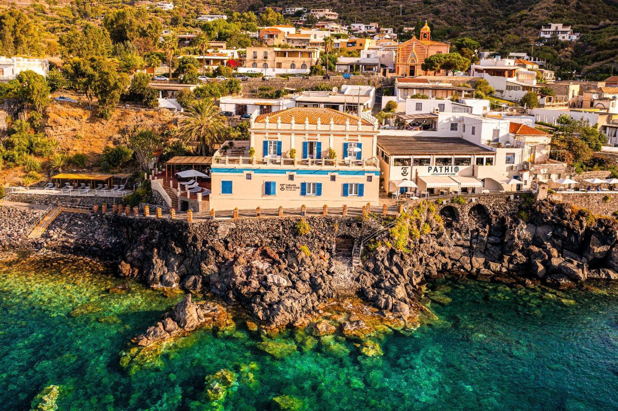 Hotel L'Ariana Isole Eolie - Una Esperienze Leni Bagian luar foto