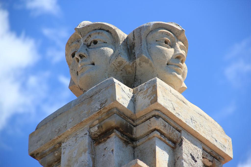 Hotel L'Ariana Isole Eolie - Una Esperienze Leni Bagian luar foto