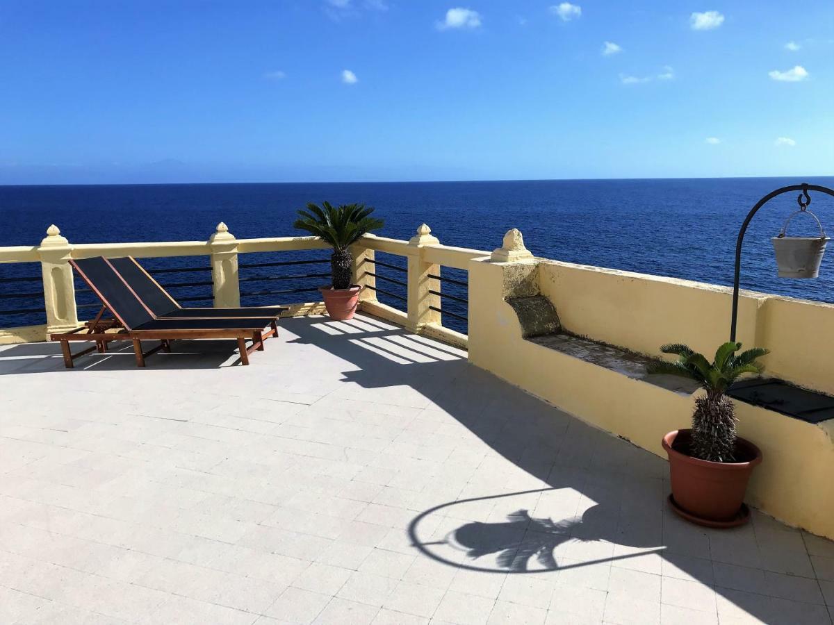Hotel L'Ariana Isole Eolie - Una Esperienze Leni Bagian luar foto